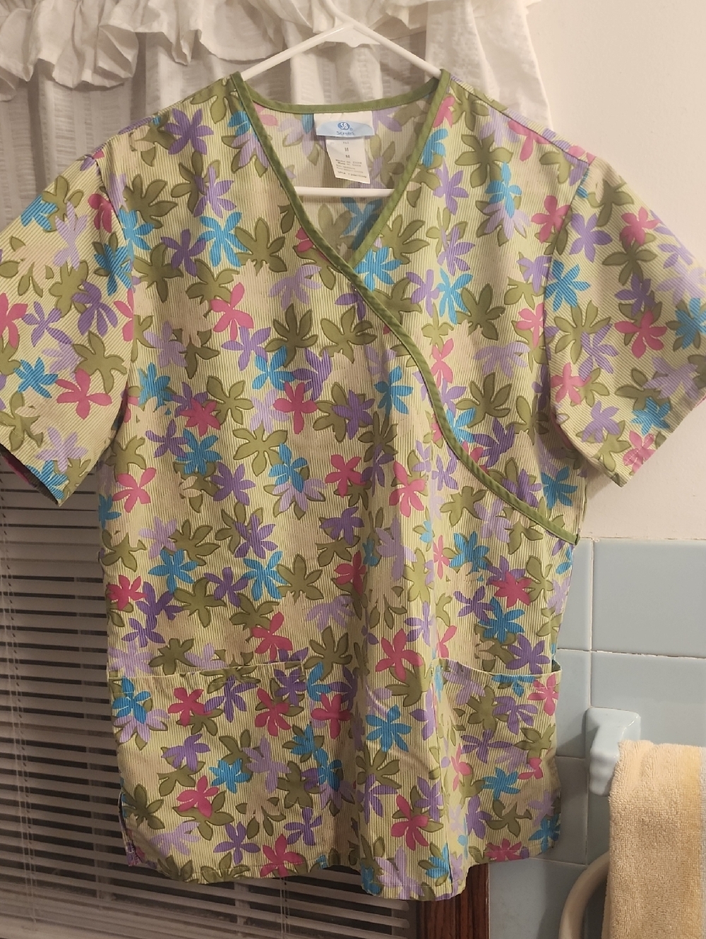 SB Scrubs Floral Print Scrub Top in Olive Green with Pink, Blue, Purple Flowers